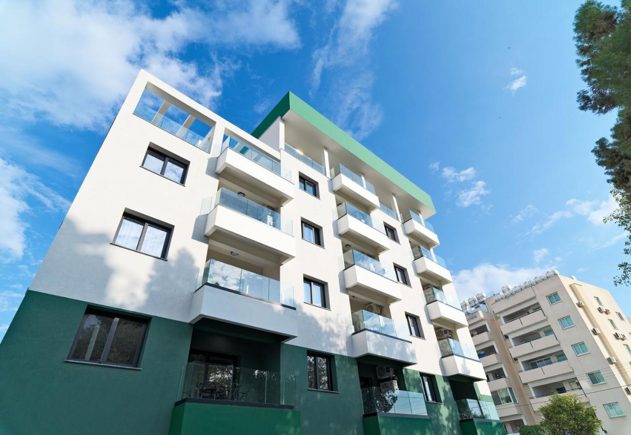 Liv The City Suites Adults Only Lárnaca Exterior foto