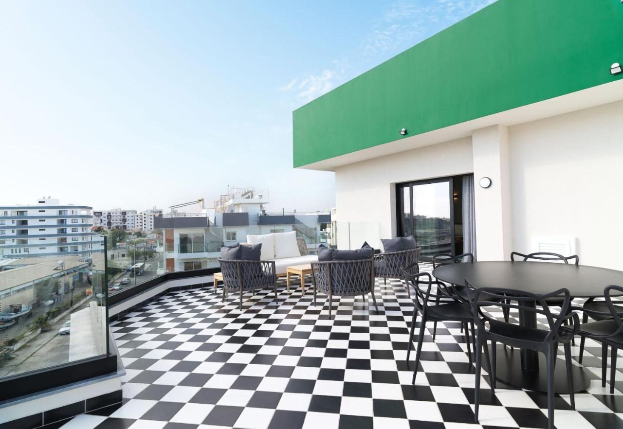 Liv The City Suites Adults Only Lárnaca Exterior foto