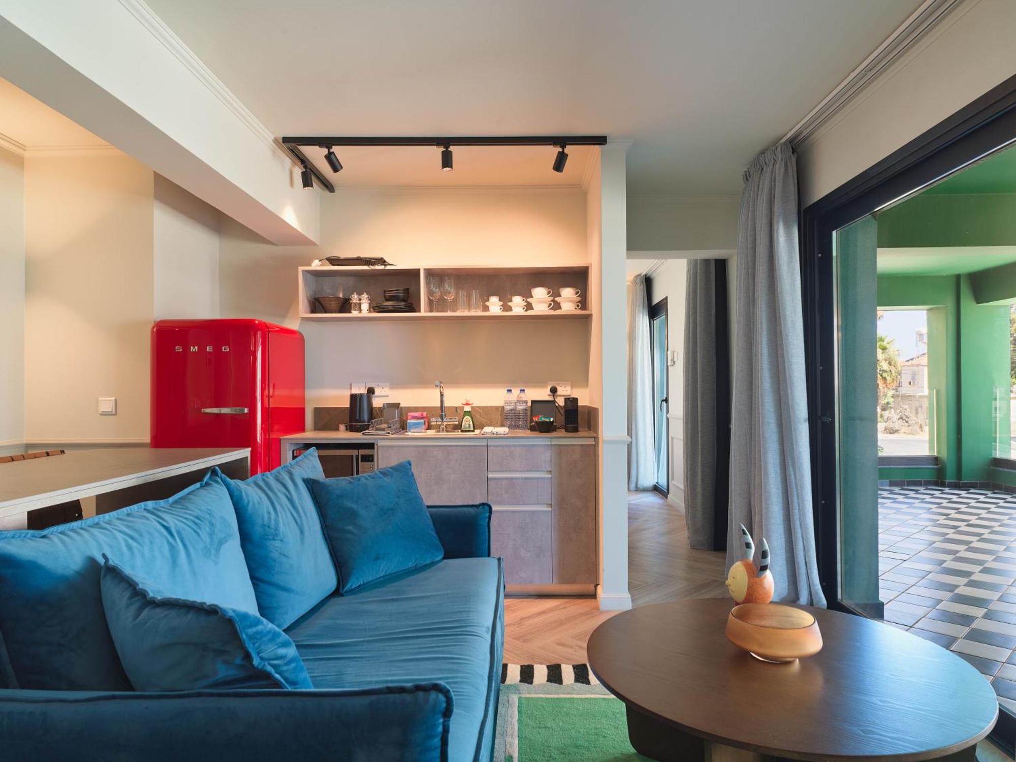Liv The City Suites Adults Only Lárnaca Exterior foto